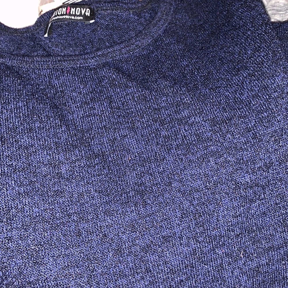 Sweater - Picture 4 of 4